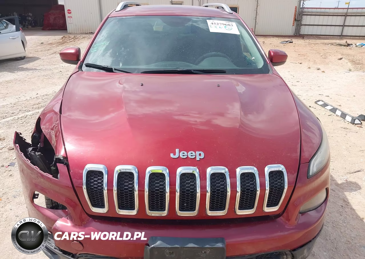 2015 Jeep Cherokee Latitude VIN:1C4PJLCB4FW601881 - 10
