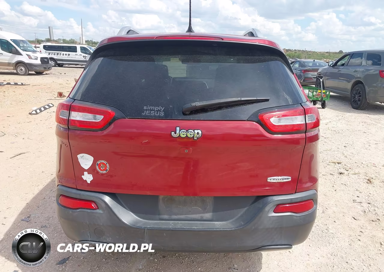 2015 Jeep Cherokee Latitude VIN:1C4PJLCB4FW601881 - 16