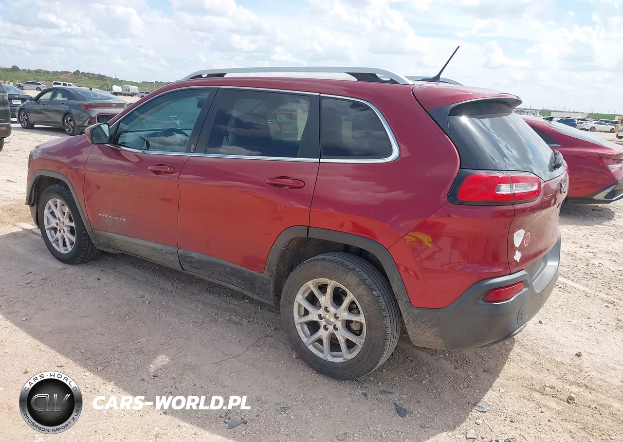 2015 Jeep Cherokee Latitude VIN:1C4PJLCB4FW601881 - 3