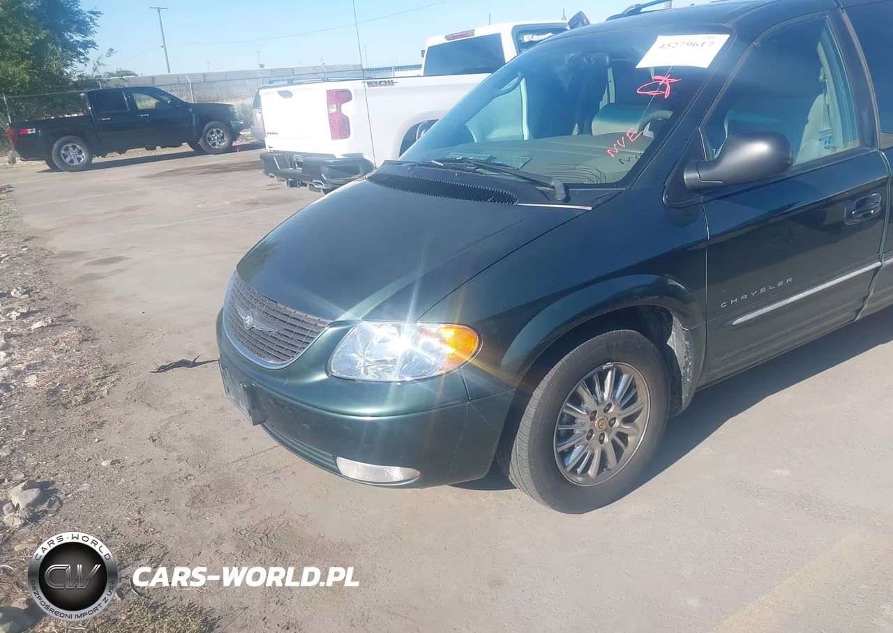 2001 Chrysler Town & Country VIN:2C8GP64L51R145848 - 6