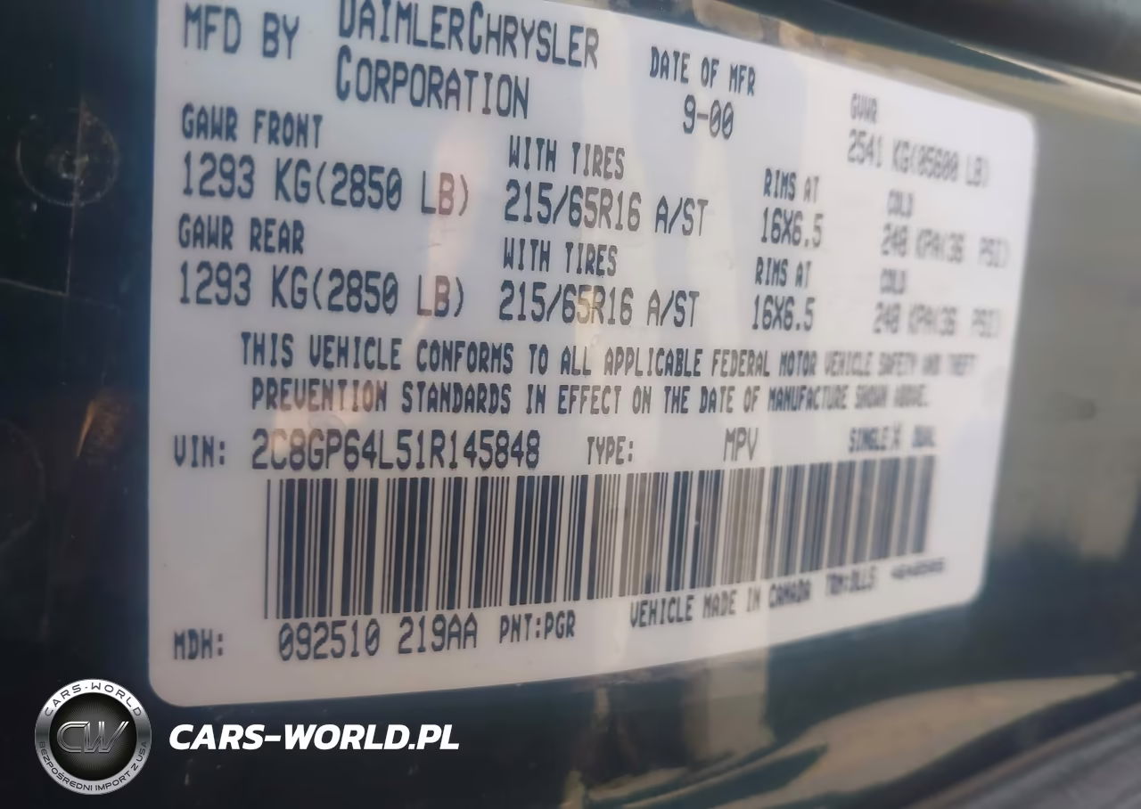 2001 Chrysler Town & Country VIN:2C8GP64L51R145848 - 9