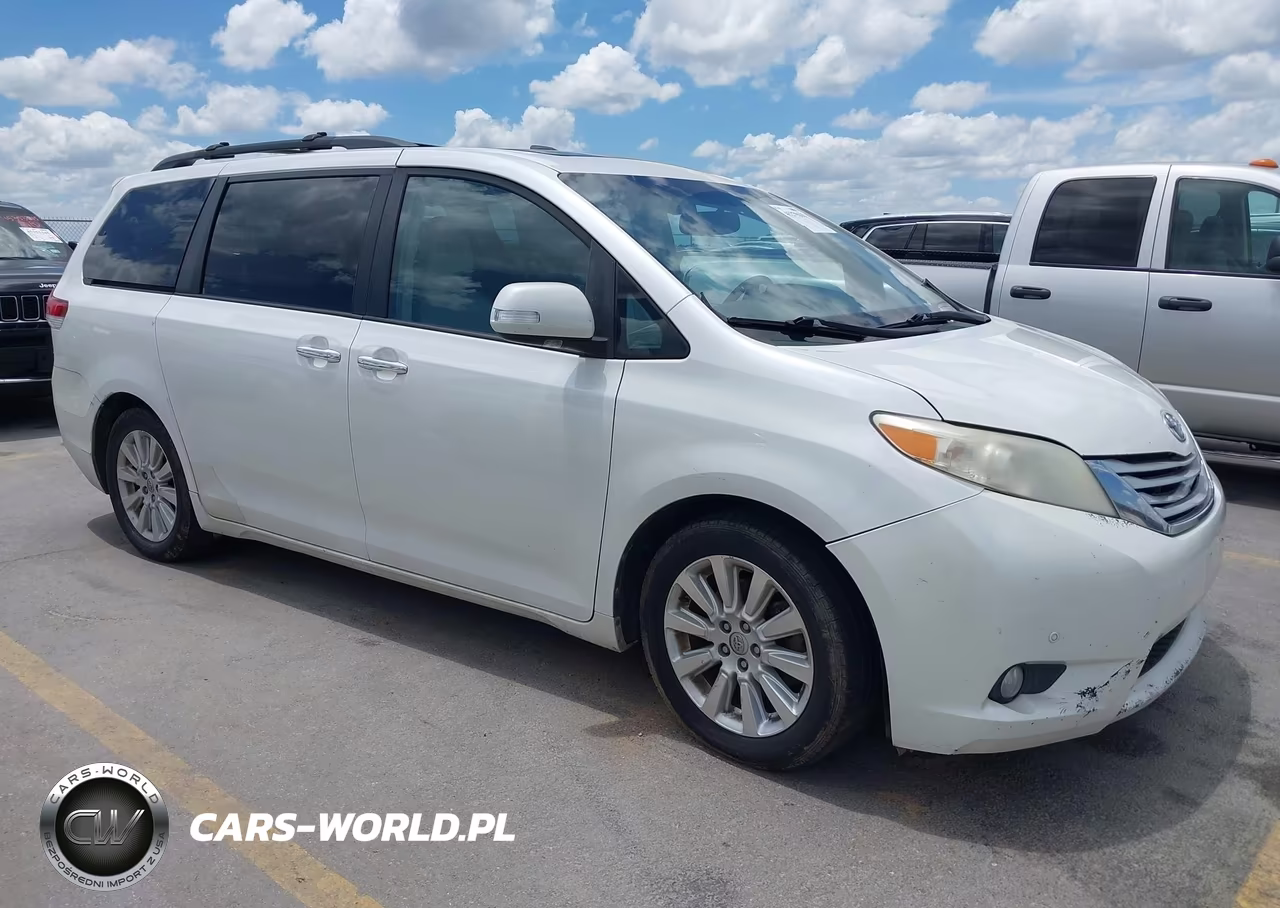 2014 Toyota Sienna Limited V6 7 Passenger – zdjęcie 1 z 18