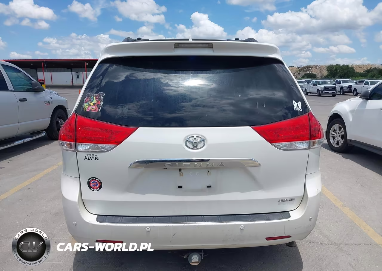 2014 Toyota Sienna Limited V6 7 Passenger VIN:5TDYK3DCXES505177 - 16