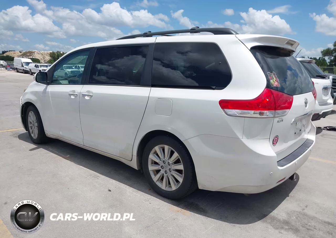 2014 Toyota Sienna Limited V6 7 Passenger VIN:5TDYK3DCXES505177 - 3