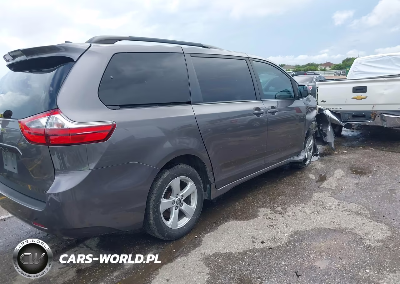 2020 Toyota Sienna Le VIN:5TDKZ3DC3LS023228 - 4