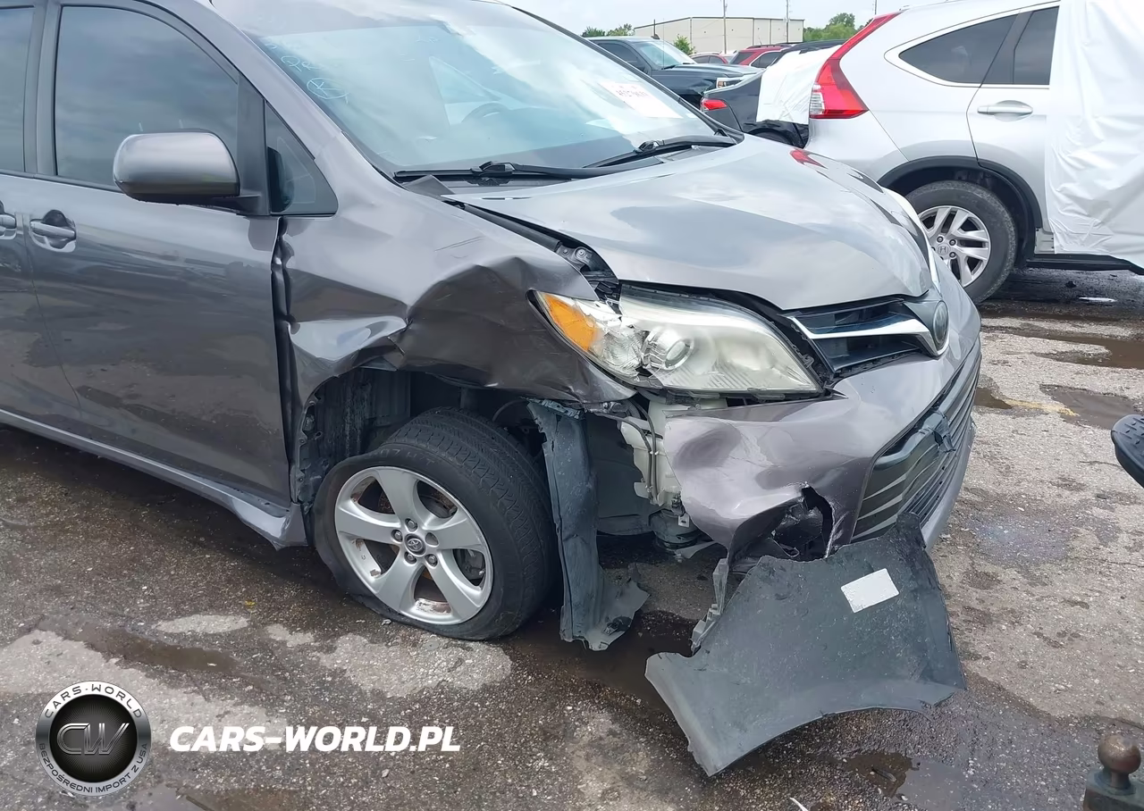 2020 Toyota Sienna Le VIN:5TDKZ3DC3LS023228 - 6