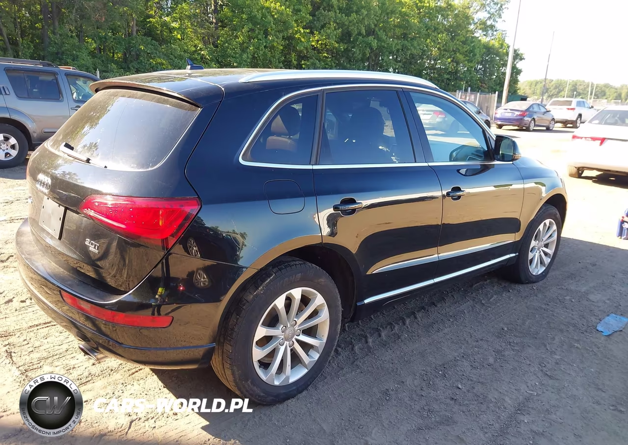 2014 Audi Q5 2.0T Premium VIN:WA1LFAFP1EA055798 - 4
