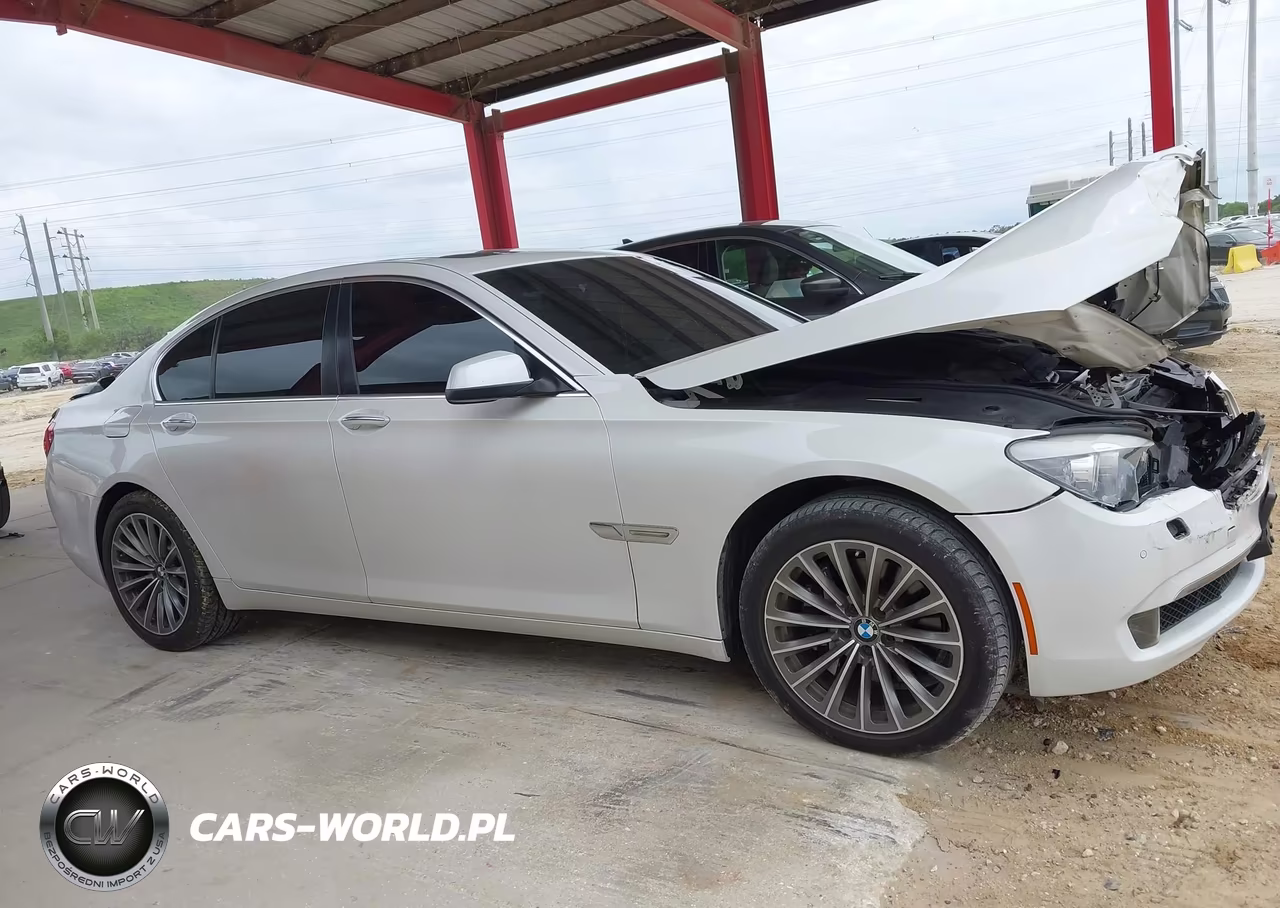 2012 BMW 740I VIN:WBAKA4C53CDS99076 - 13