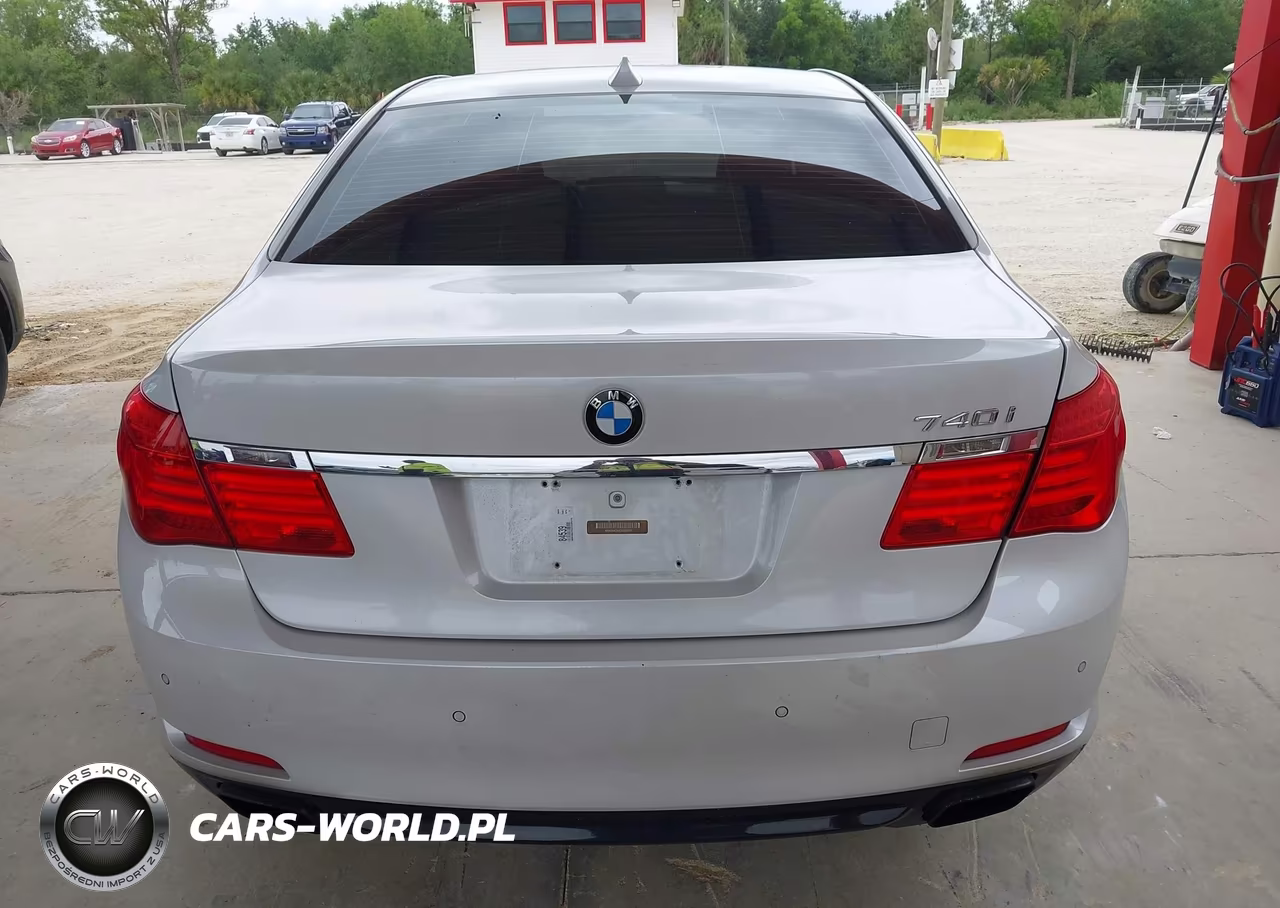 2012 BMW 740I VIN:WBAKA4C53CDS99076 - 16