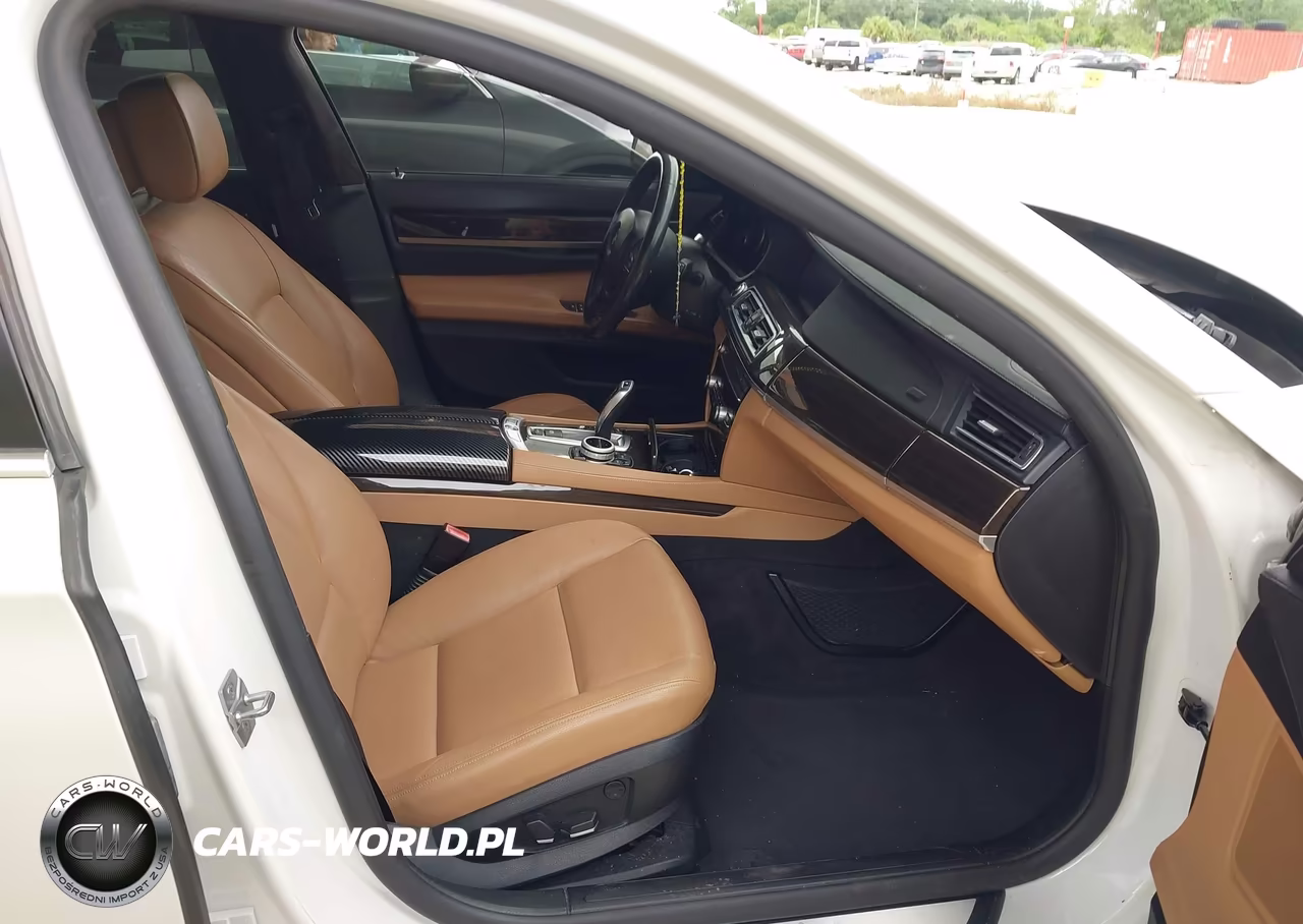 2012 BMW 740I VIN:WBAKA4C53CDS99076 - 5