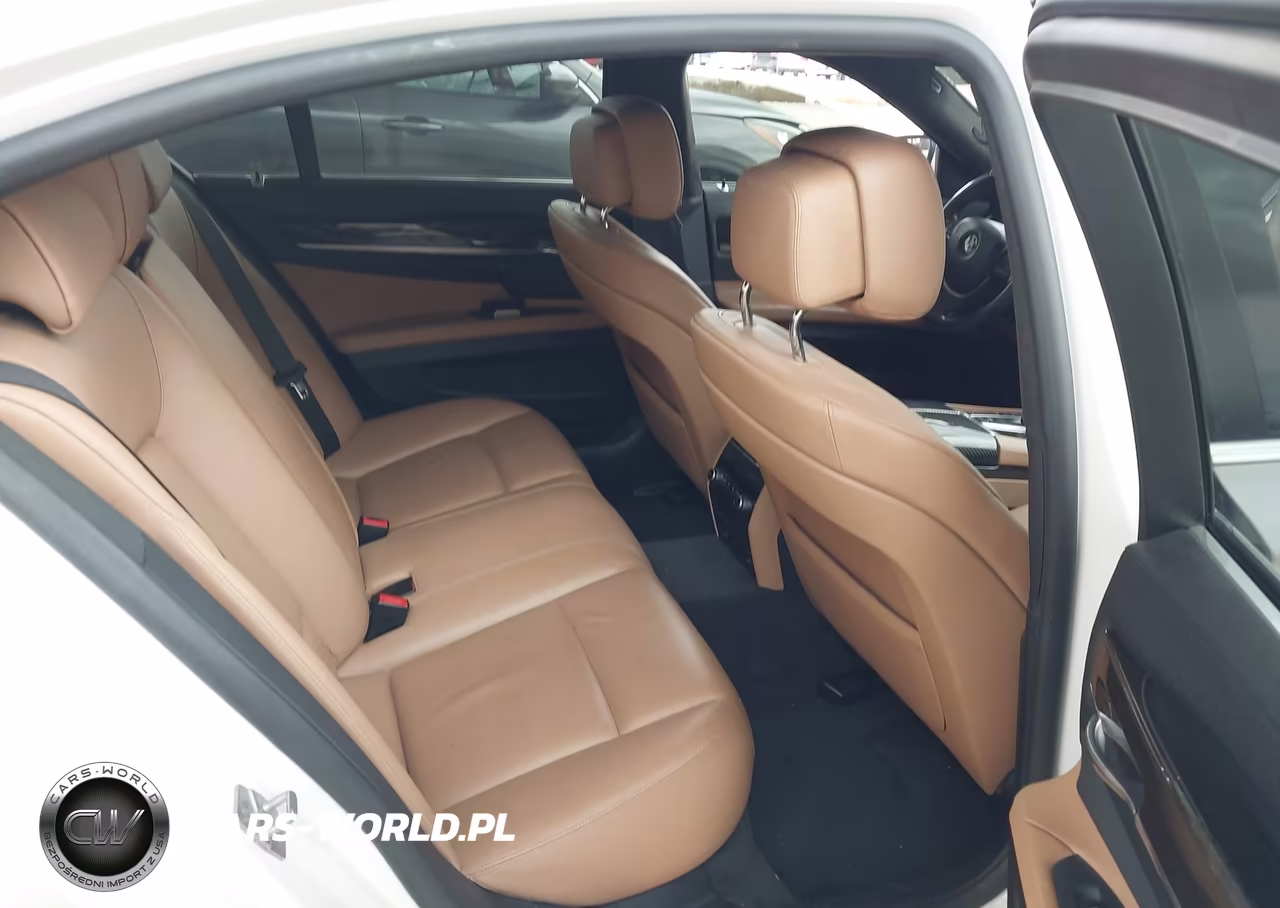 2012 BMW 740I VIN:WBAKA4C53CDS99076 - 8