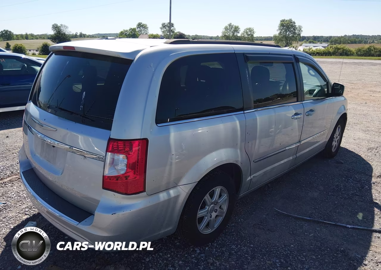 2012 Chrysler Town & Country Touring VIN:2C4RC1BG2CR306884 - 4