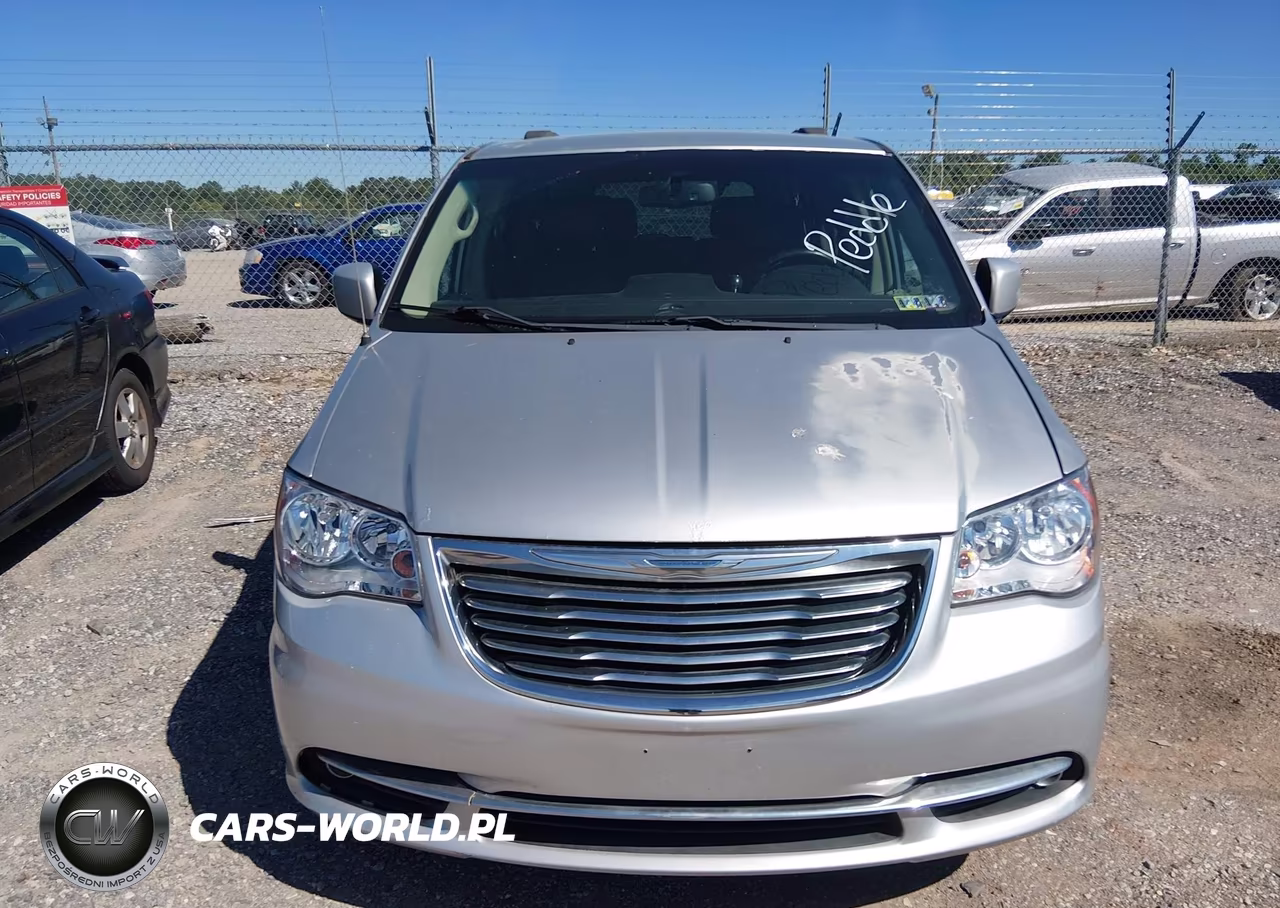 2012 Chrysler Town & Country Touring VIN:2C4RC1BG2CR306884 - 6