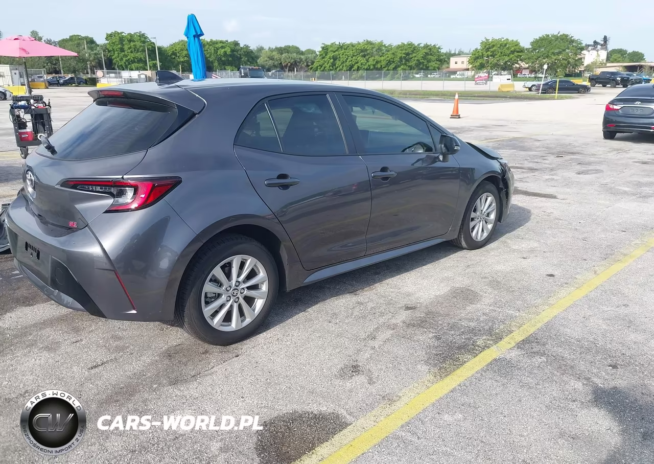 2026 Toyota Corolla Se VIN:JTND4MBE0T3261116 - 4