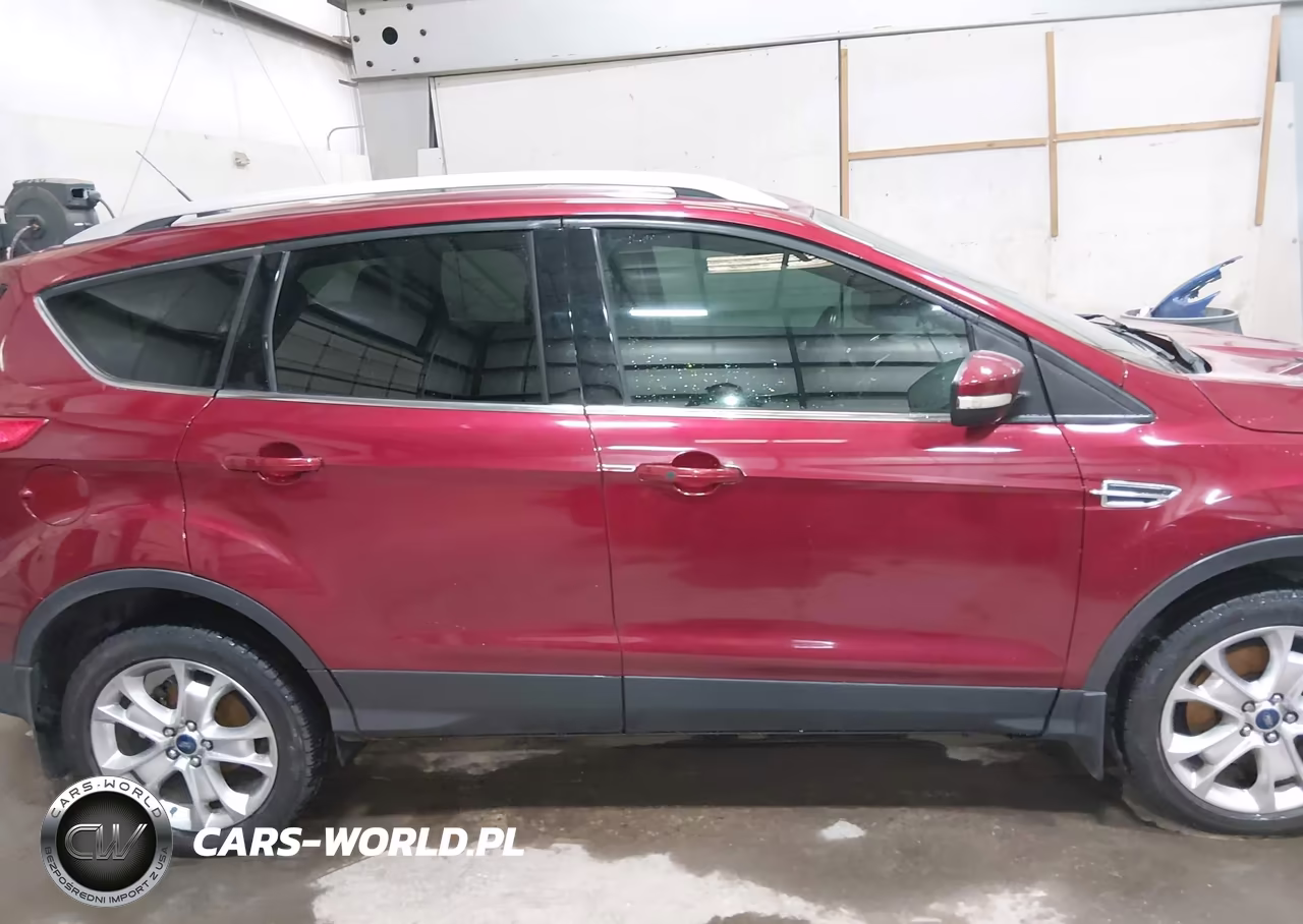 2016 Ford Escape Titanium VIN:1FMCU9J90GUB61403 - 14