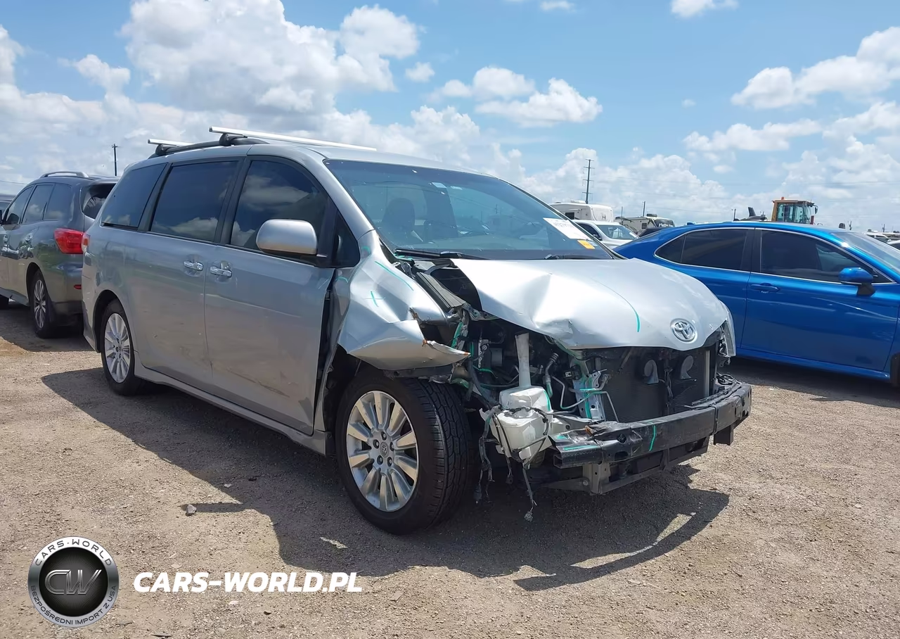 2015 Toyota Sienna Se 8 Passenger – zdjęcie 1 z 16