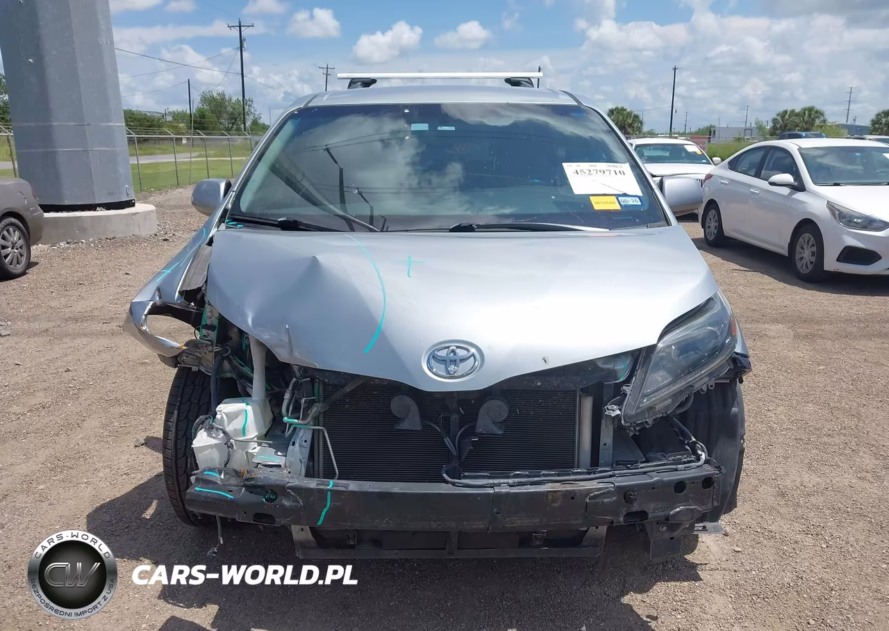 2015 Toyota Sienna Se 8 Passenger VIN:5TDXK3DC1FS615970 - 12