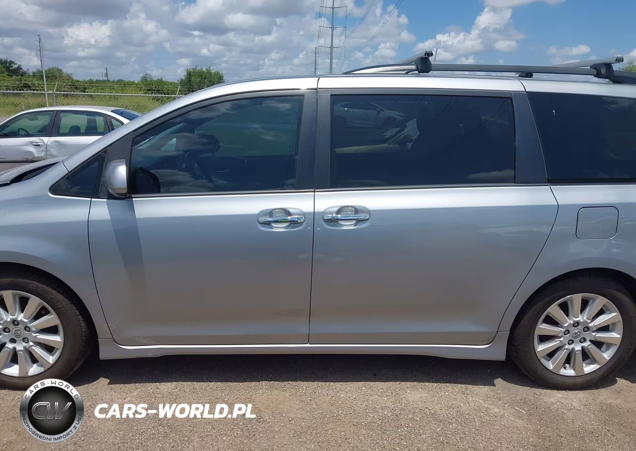 2015 Toyota Sienna Se 8 Passenger VIN:5TDXK3DC1FS615970 - 14