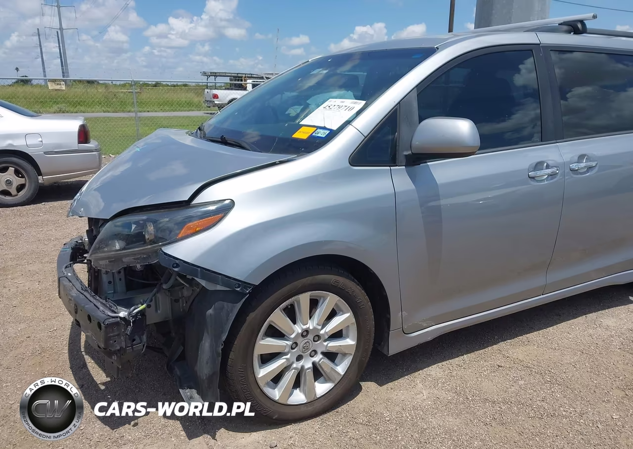 2015 Toyota Sienna Se 8 Passenger VIN:5TDXK3DC1FS615970 - 6