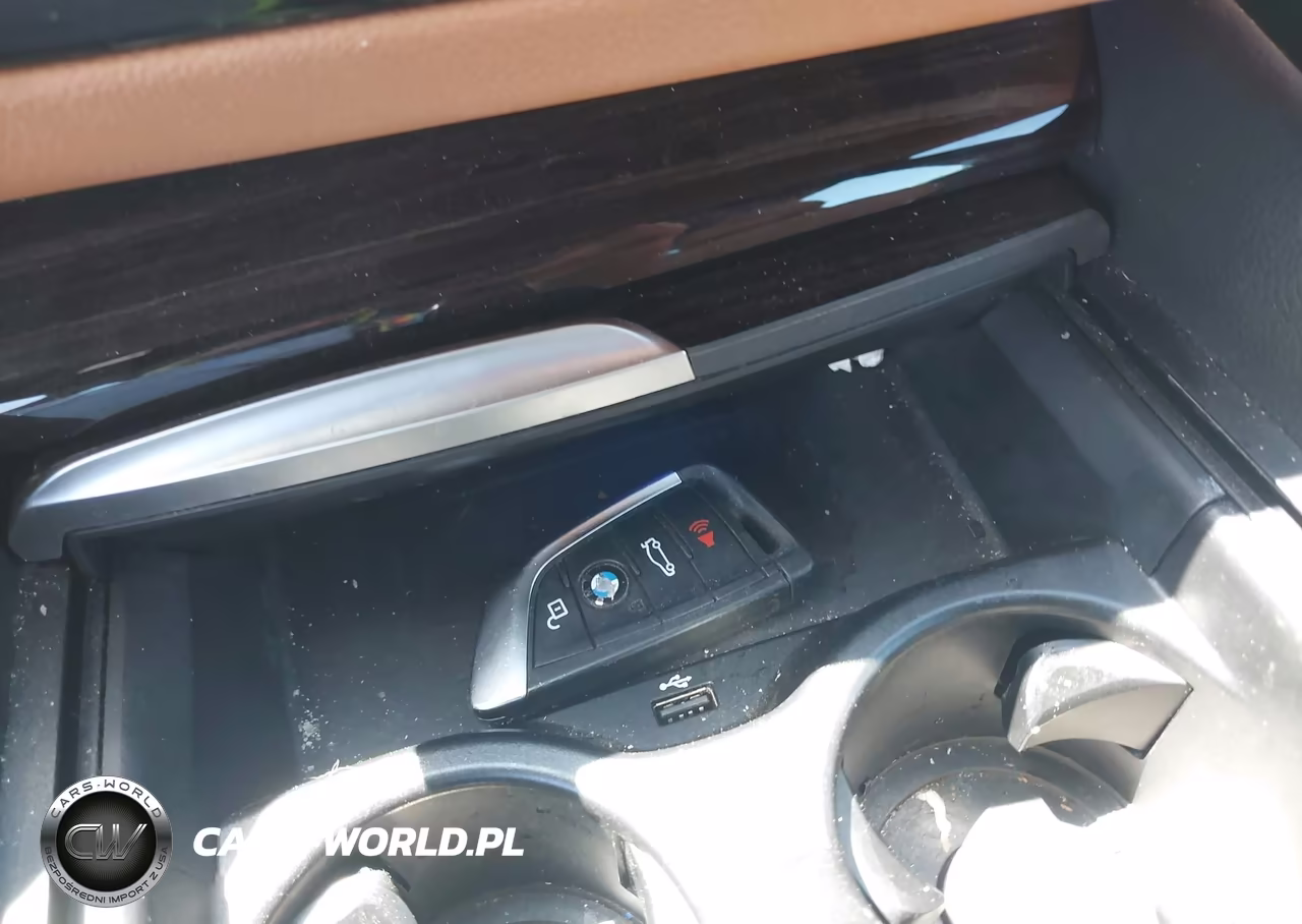 2021 BMW 530I VIN:WBA53BH01MCF11198 - 11
