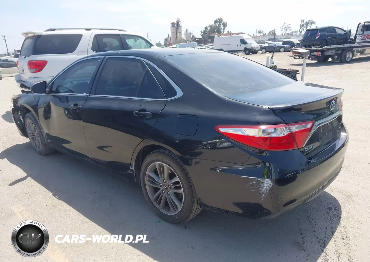 2016 Toyota Camry Se VIN:4T1BF1FK4GU582429 - 3
