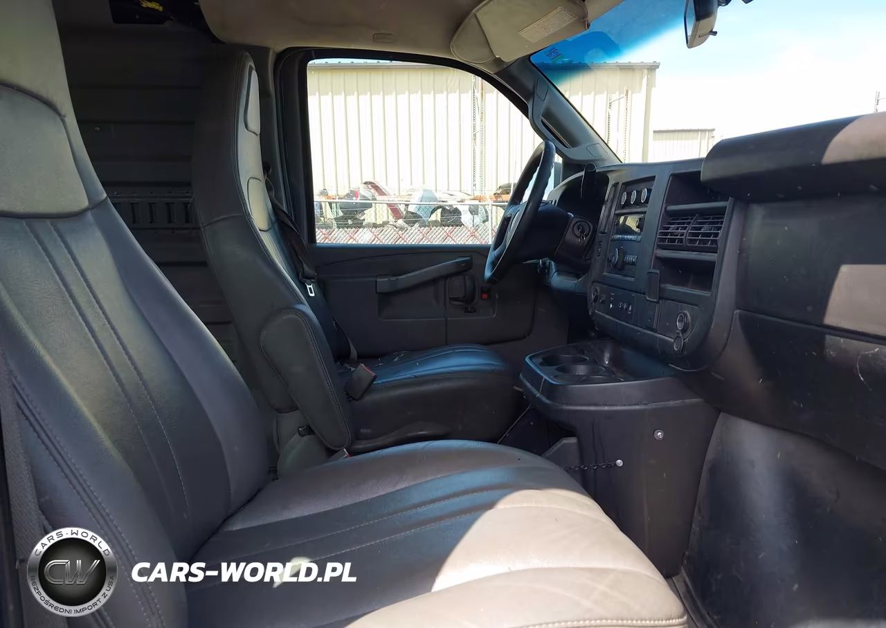 2019 Chevrolet Express 2500 Work Van VIN:1GCWGAFP5K1205746 - 5