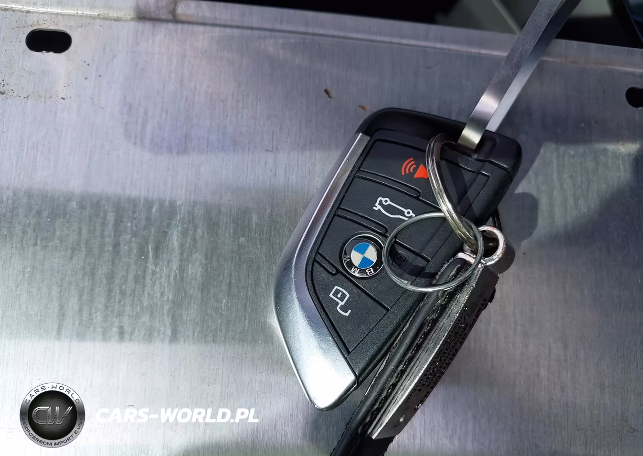 2021 BMW X3 xDrive30I VIN:5UXTY5C01M9E20738 - 11