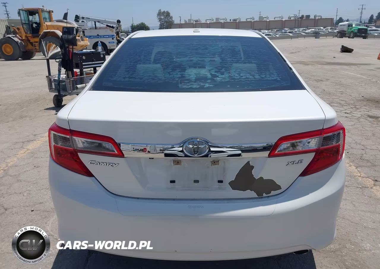 2014 Toyota Camry Xle VIN:4T1BF1FK1EU462908 - 16