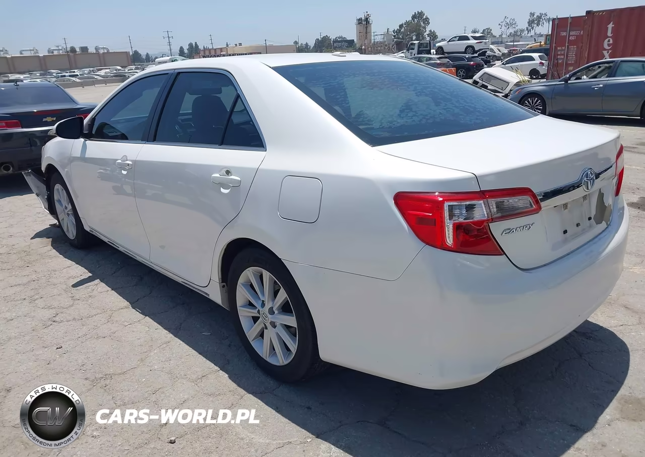 2014 Toyota Camry Xle VIN:4T1BF1FK1EU462908 - 3