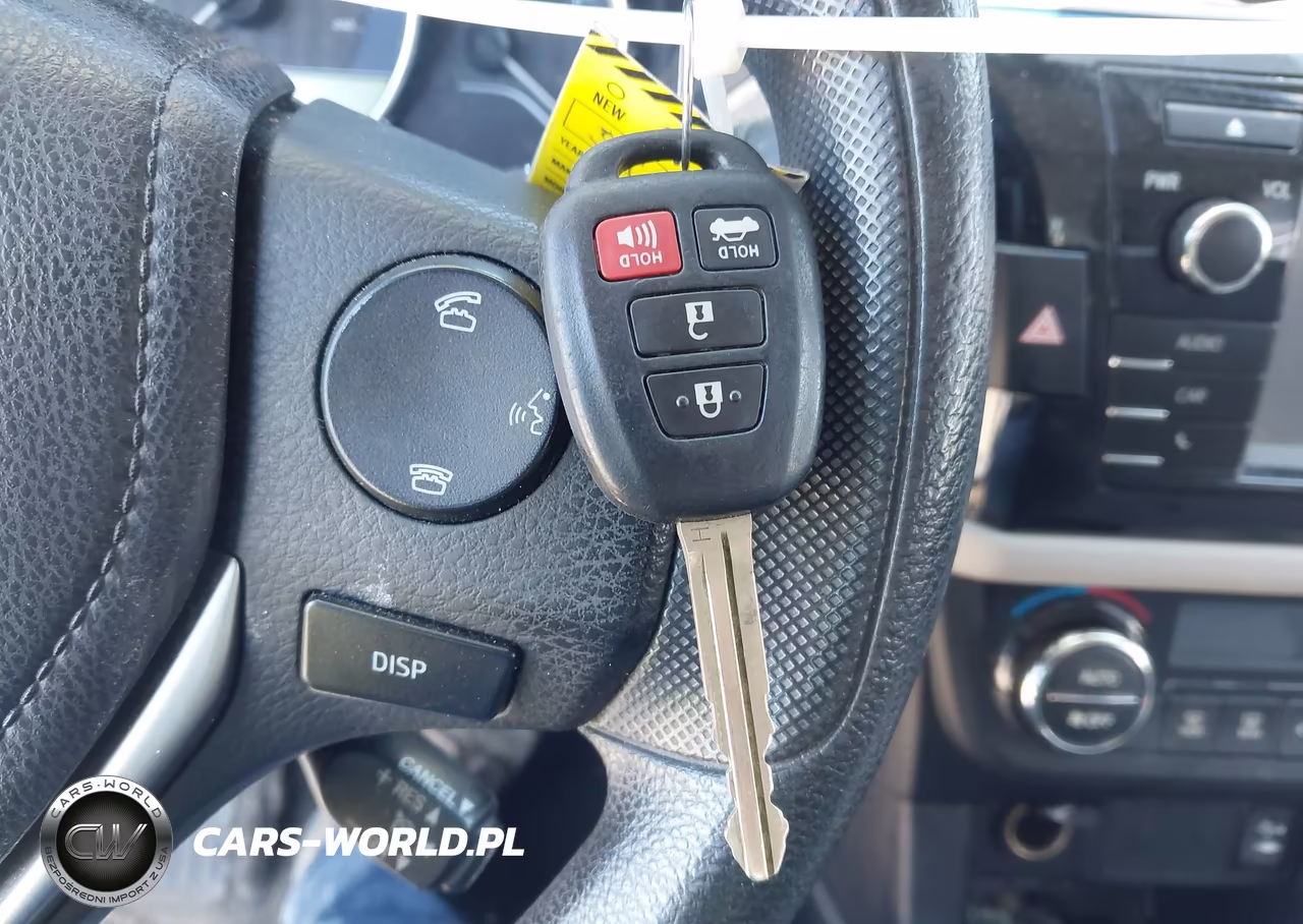 2015 Toyota Corolla Le VIN:2T1BURHE3FC323278 - 11