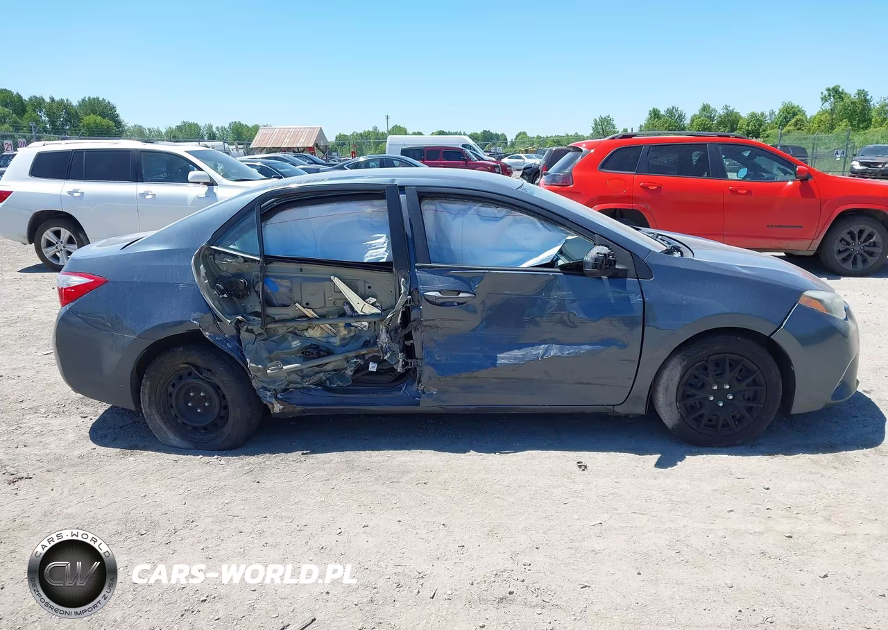 2015 Toyota Corolla Le VIN:2T1BURHE3FC323278 - 14
