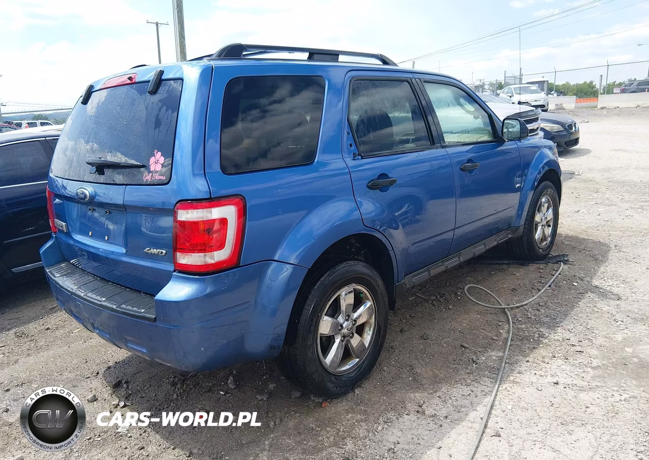 2009 Ford Escape Xlt VIN:1FMCU93G79KA20399 - 4