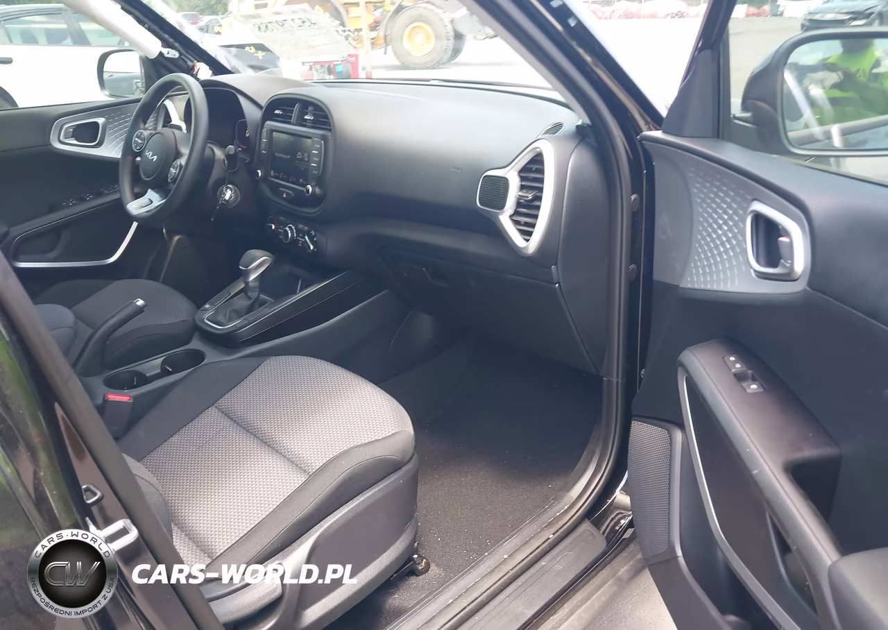 2025 Kia Soul Lx VIN:KNDJ23AU2S7969150 - 5