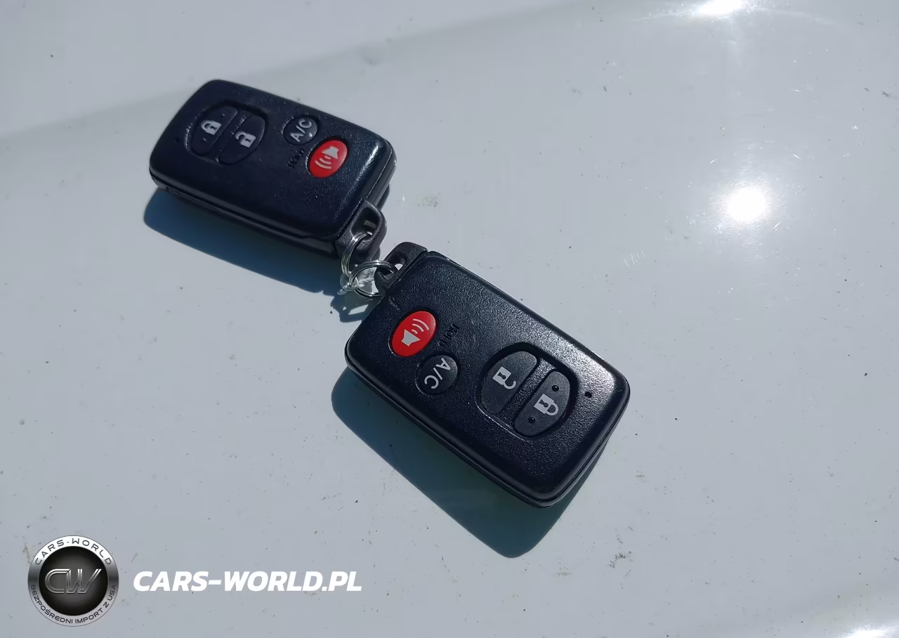 2012 Toyota Prius Plug-In VIN:JTDKN3DP7C3018016 - 11