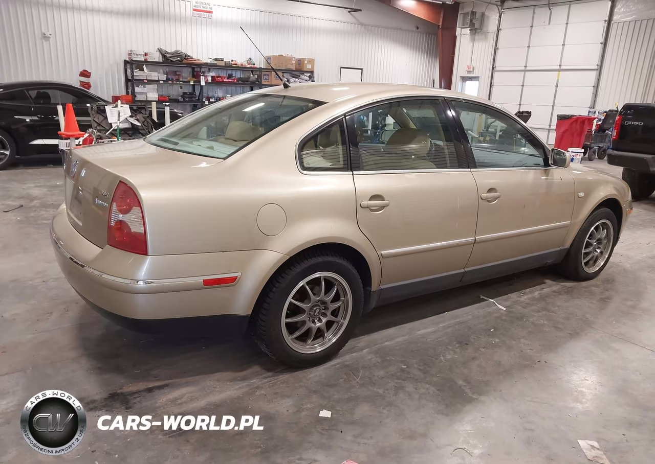 2001 Volkswagen Passat Glx VIN:WVWTH63B51P294316 - 4