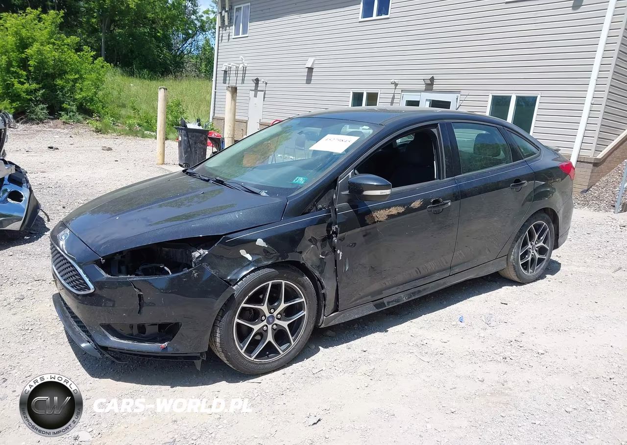 2015 Ford Focus Se VIN:1FADP3F27FL253109 - 2