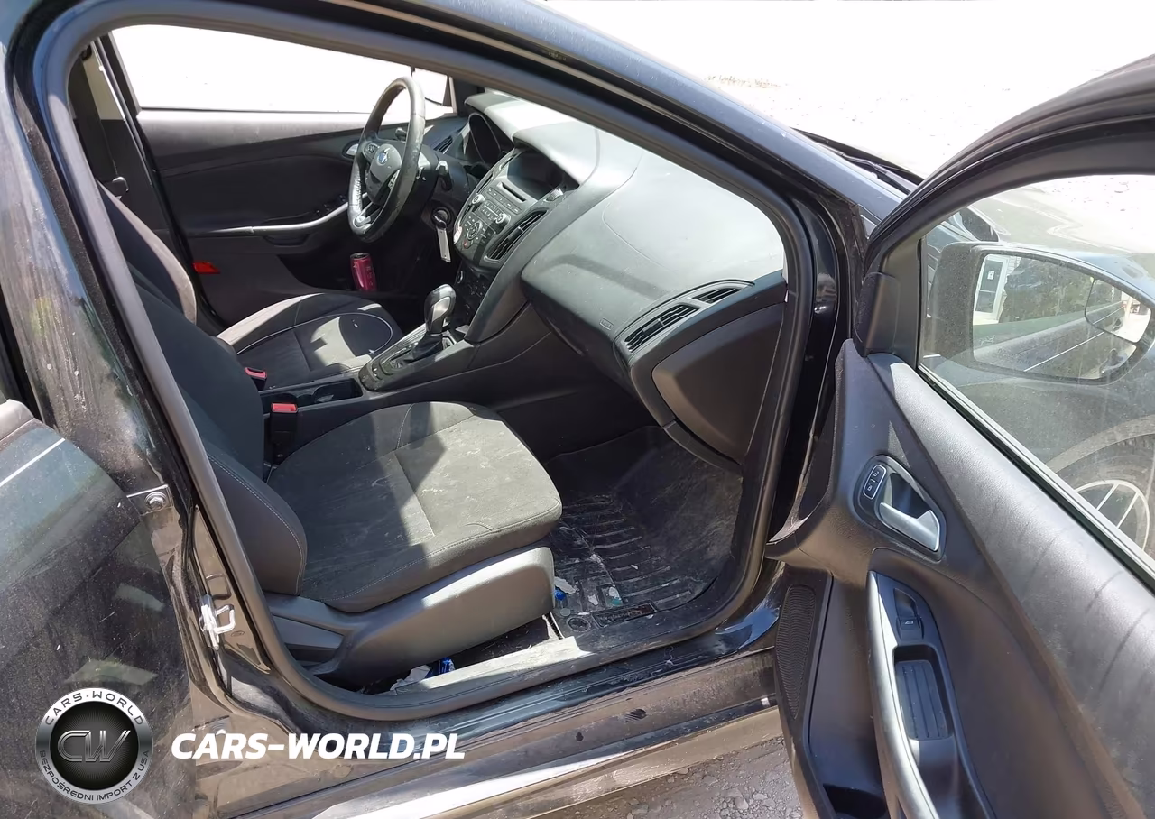 2015 Ford Focus Se VIN:1FADP3F27FL253109 - 5