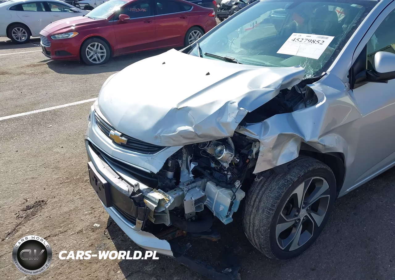 2018 Chevrolet Sonic Premier Auto VIN:1G1JF5SB8J4132151 - 6