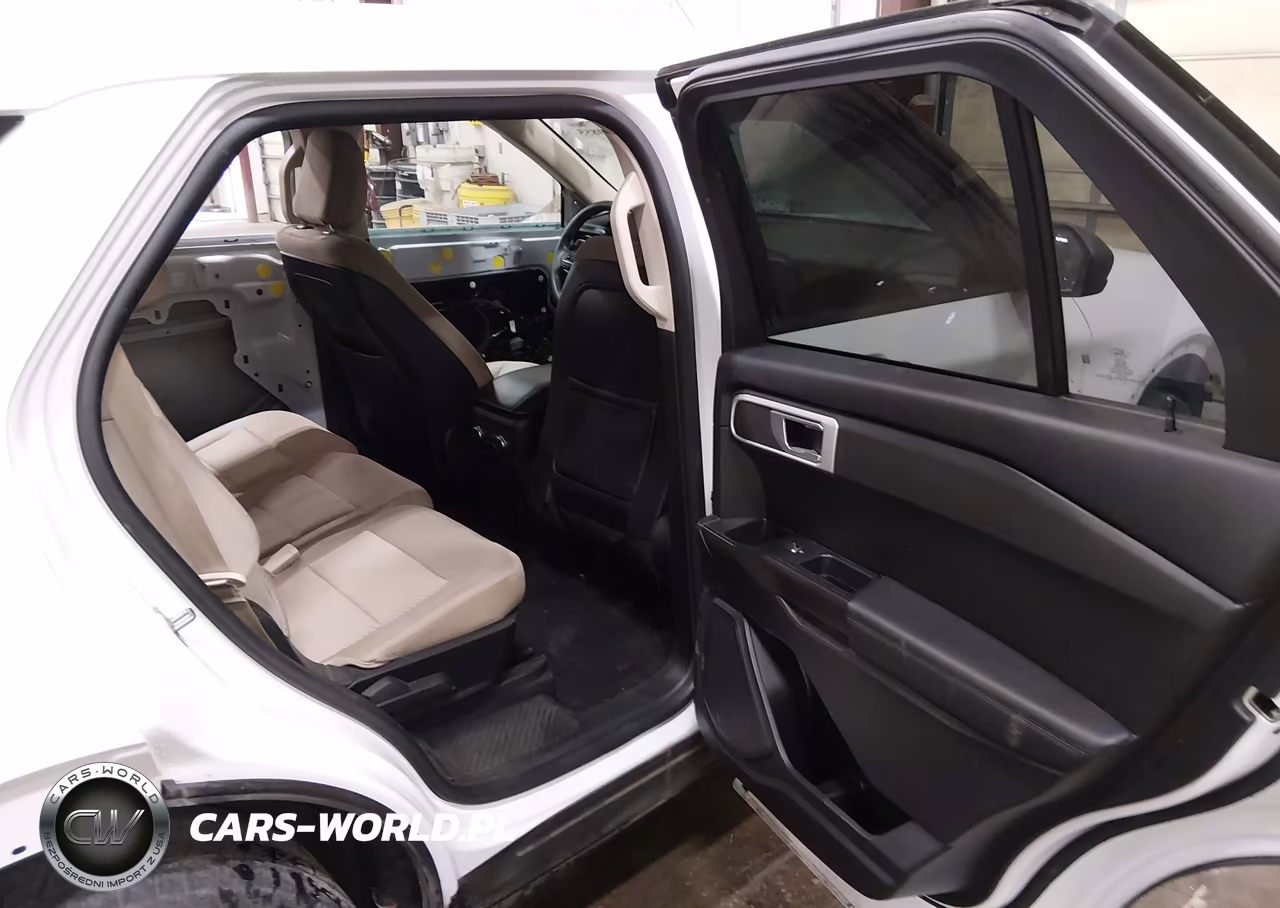 2020 Ford Explorer VIN:1FMSK8BH8LGA84323 - 8