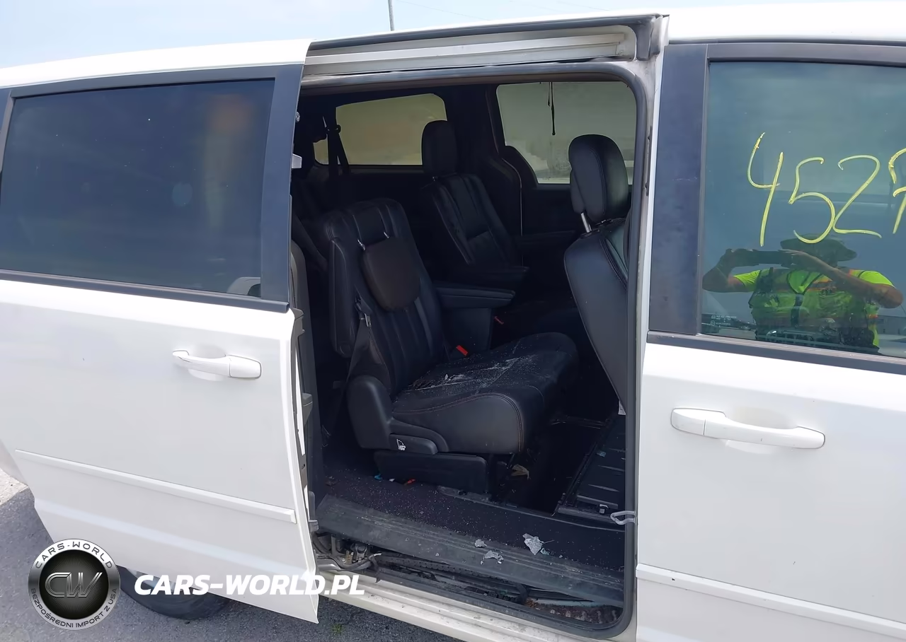2012 Dodge Grand Caravan R-T VIN:2C4RDGEG4CR264875 - 8