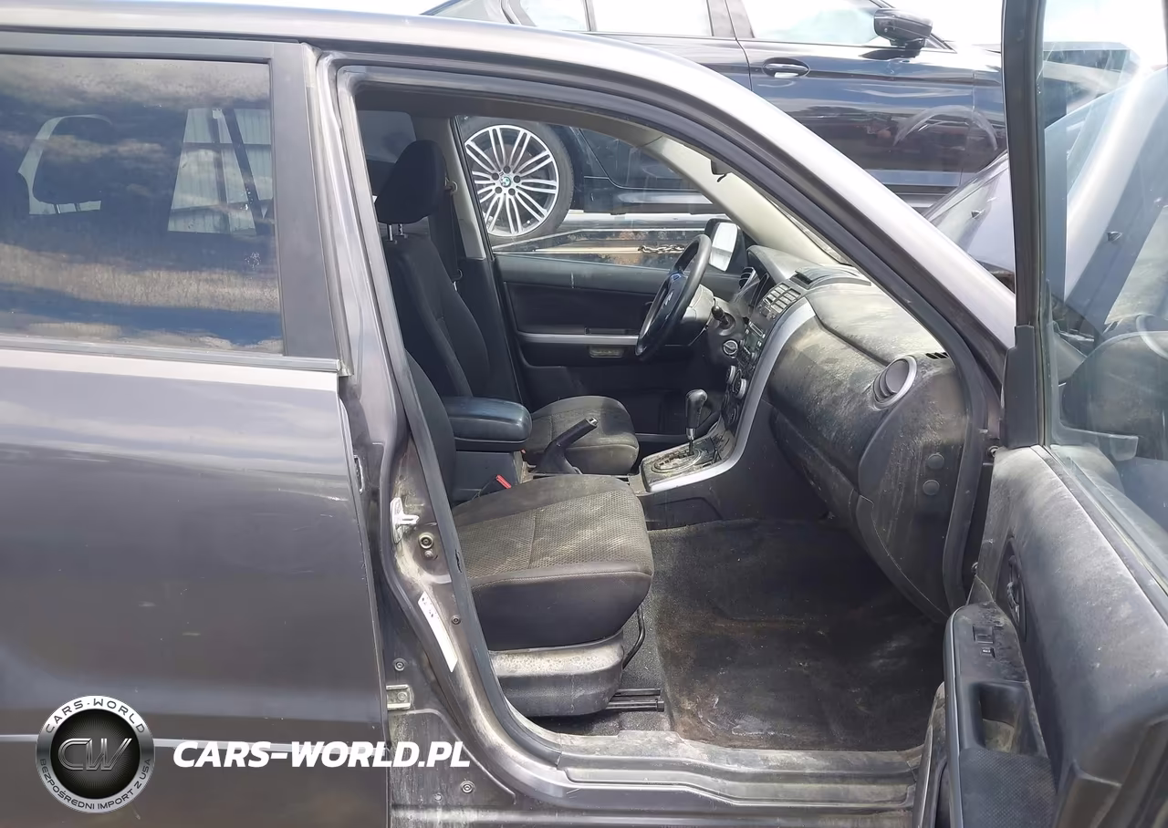 2012 Suzuki Grand Vitara Premium VIN:JS3TD0D24C4101926 - 5