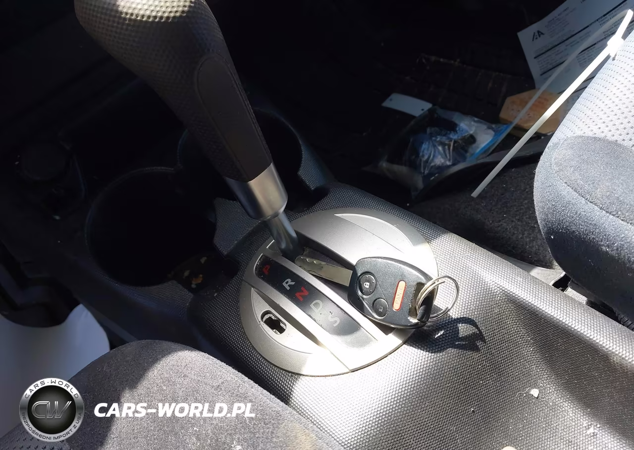 2008 Honda Fit Sport VIN:JHMGD386X8S062596 - 11