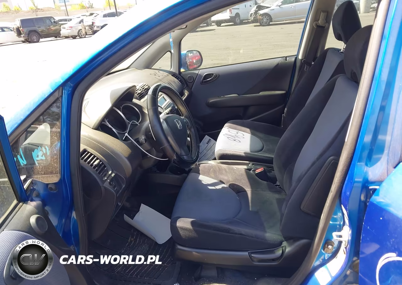 2008 Honda Fit Sport VIN:JHMGD386X8S062596 - 5