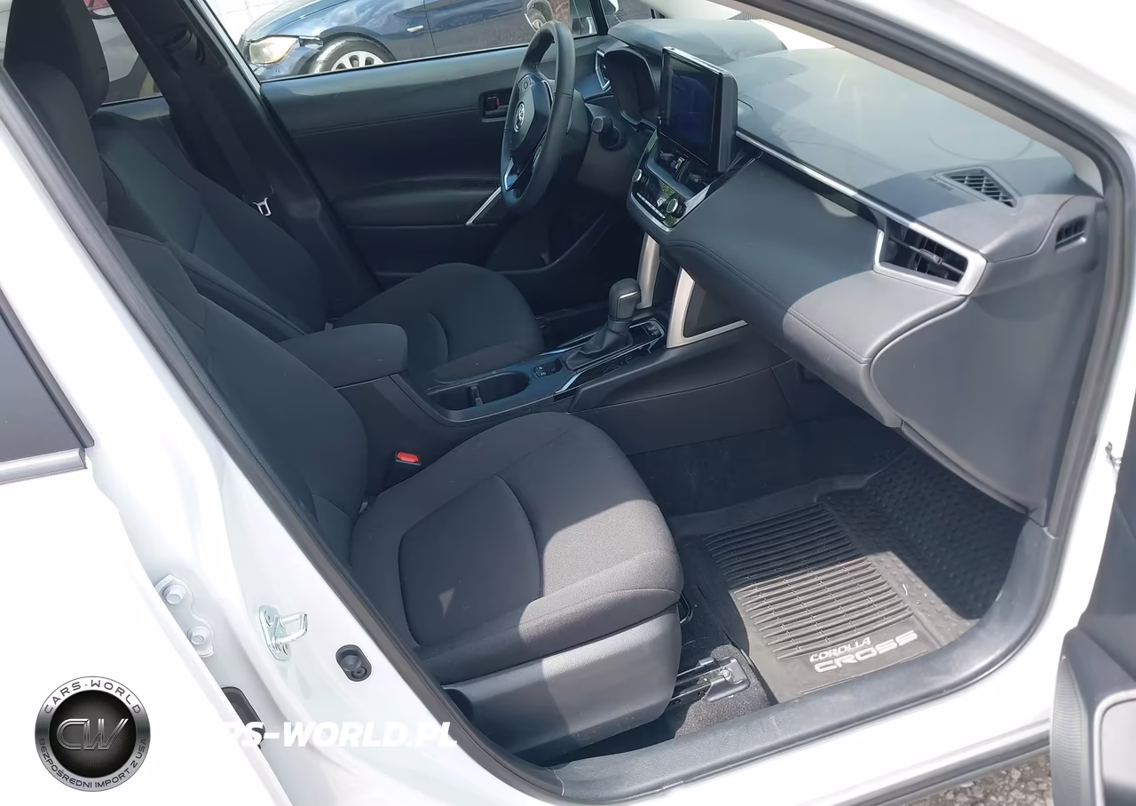 2024 Toyota Corolla Cross Le VIN:7MUBAABG0RV119964 - 5