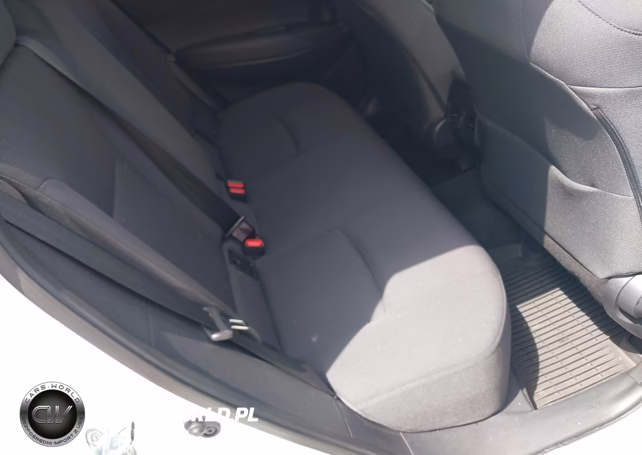 2024 Toyota Corolla Cross Le VIN:7MUBAABG0RV119964 - 8