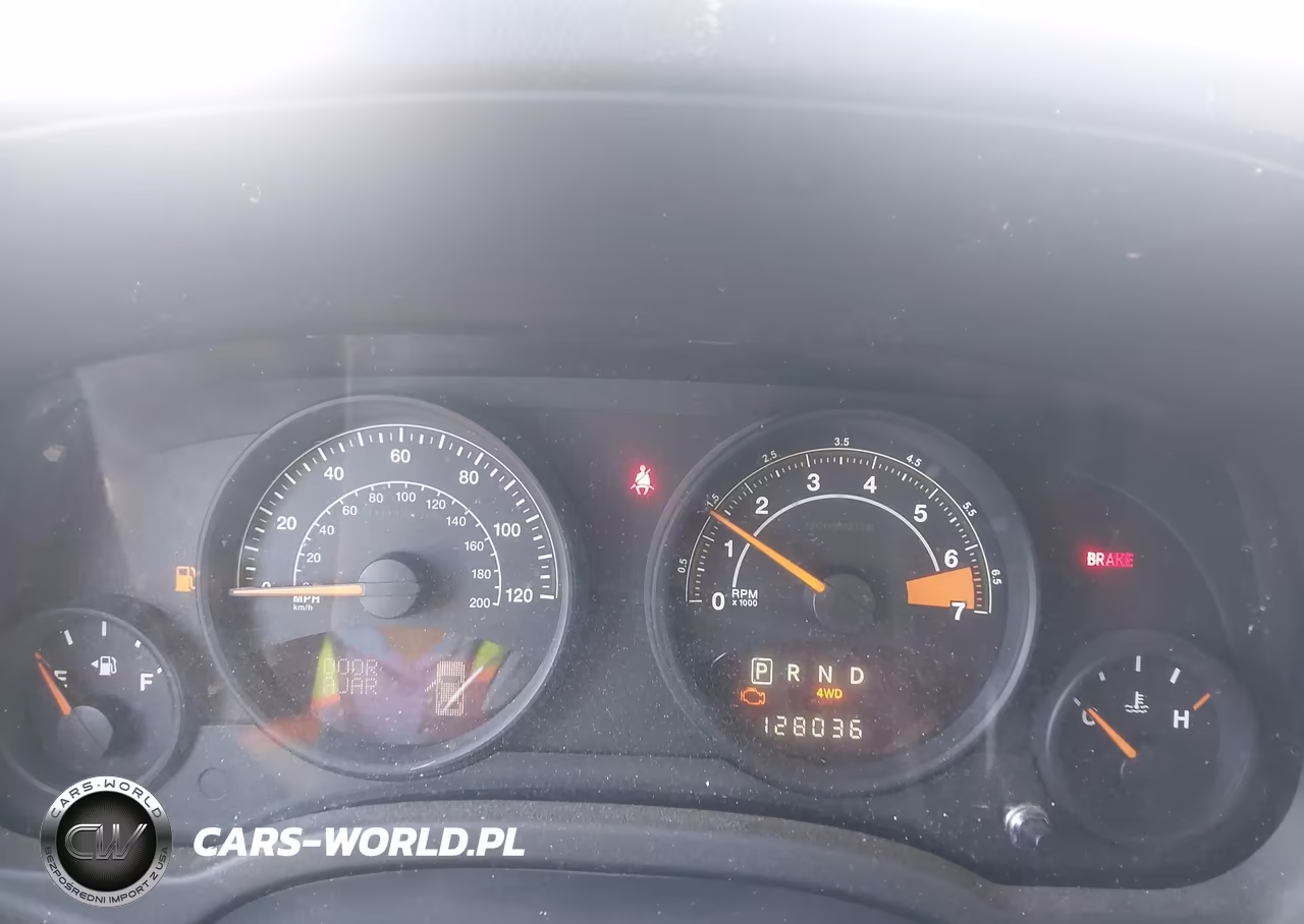 2014 Jeep Patriot Latitude VIN:1C4NJRFBXED575691 - 7