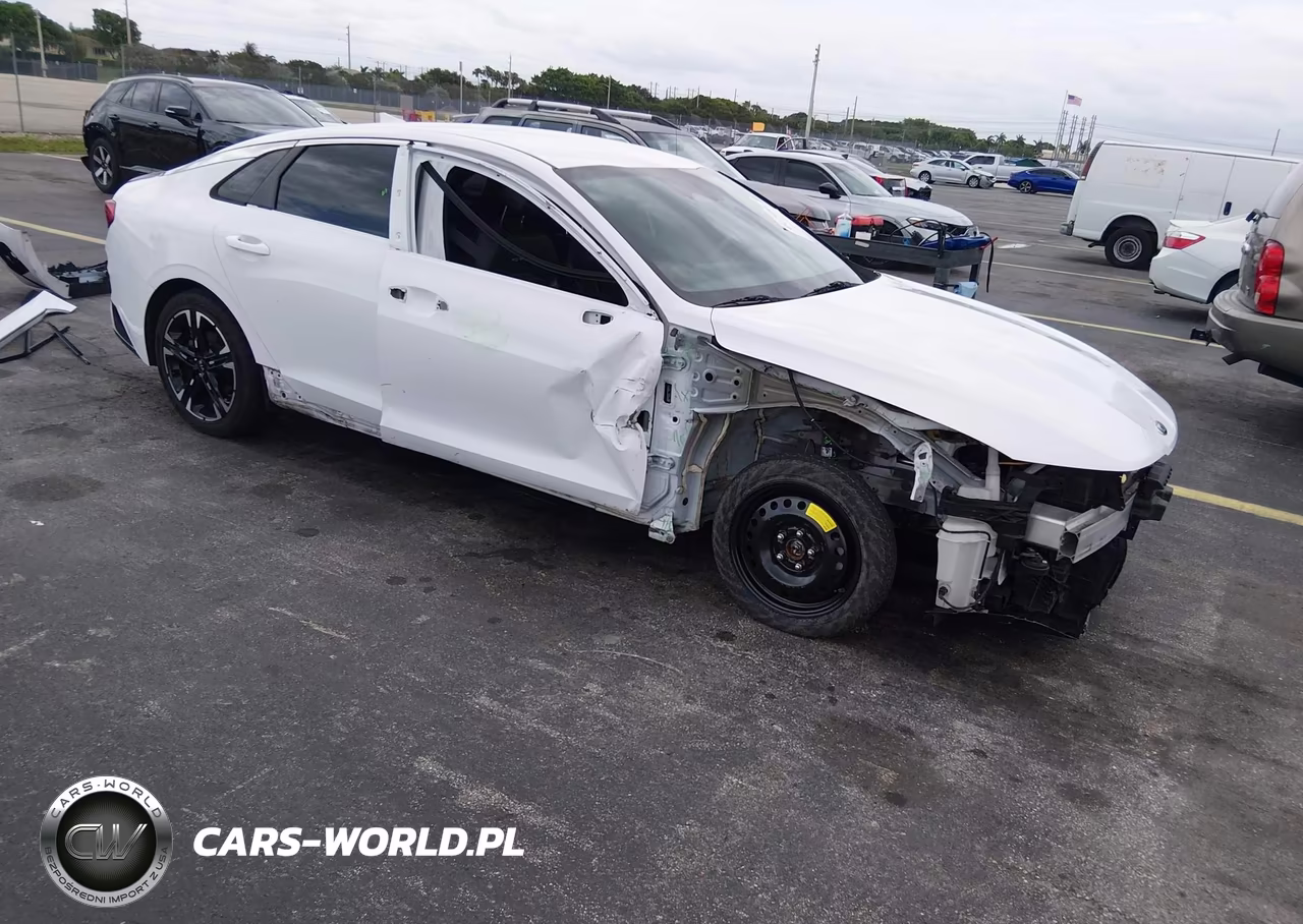 2021 Kia K5 Gt-Line – zdjęcie 1 z 17