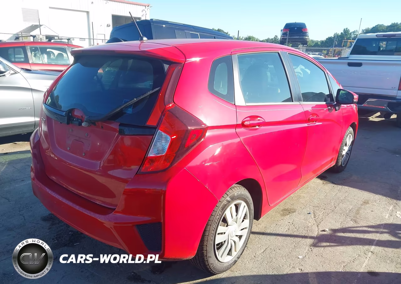 2015 Honda Fit Lx VIN:3HGGK5G50FM748083 - 4
