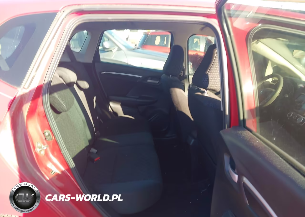 2015 Honda Fit Lx VIN:3HGGK5G50FM748083 - 8