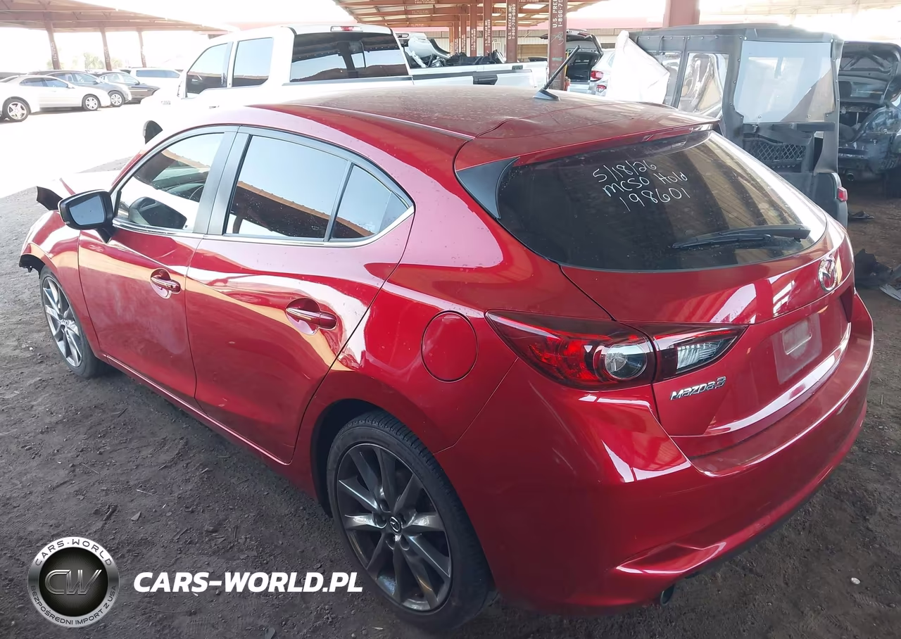 2018 Mazda Mazda3 Touring VIN:3MZBN1L32JM198601 - 3